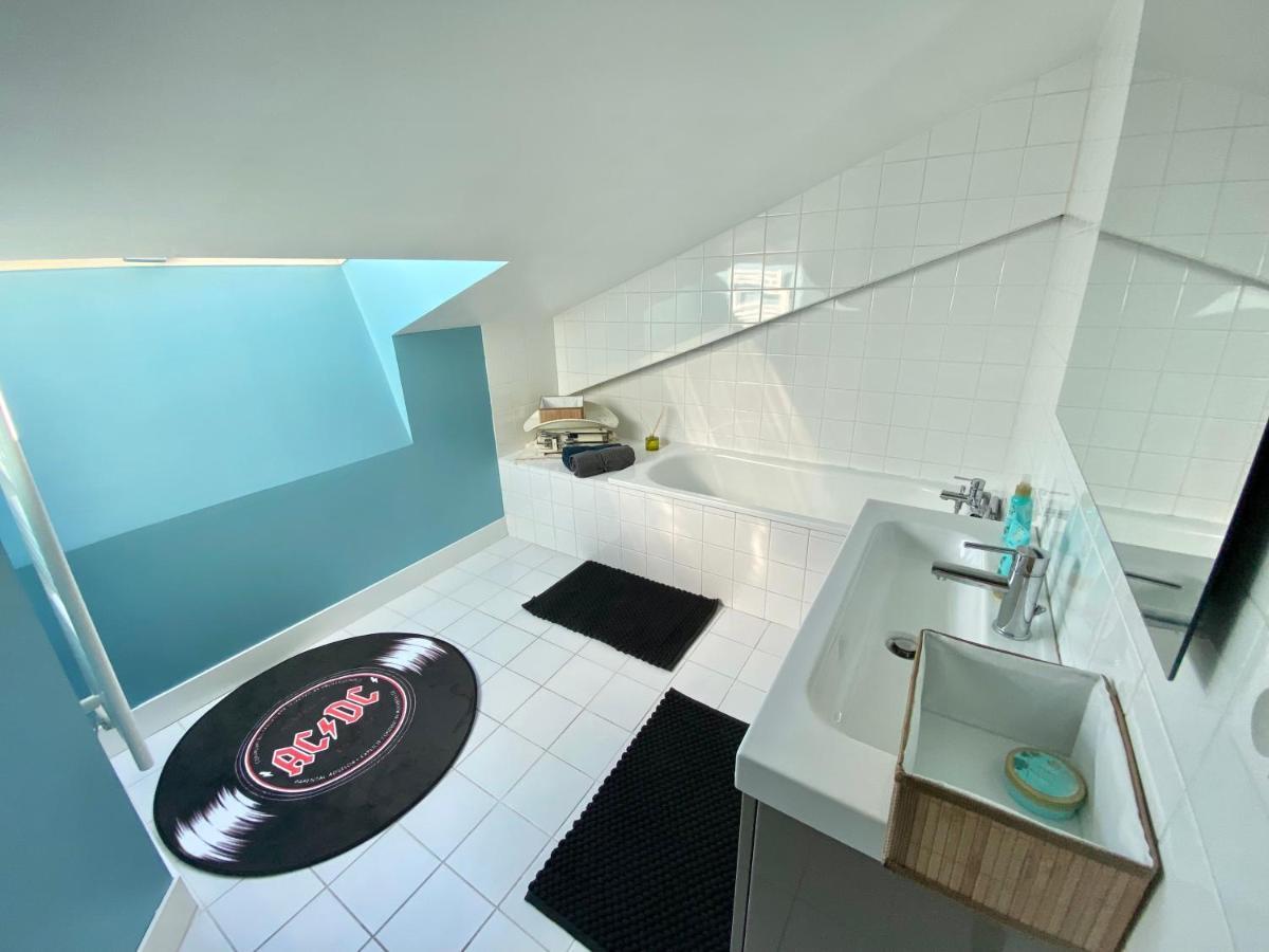 Superbe Loft Centre-Ville - Sauna - Parking Prive -Clim- 1 A 10Personnes Brive-la-Gaillarde Exterior photo