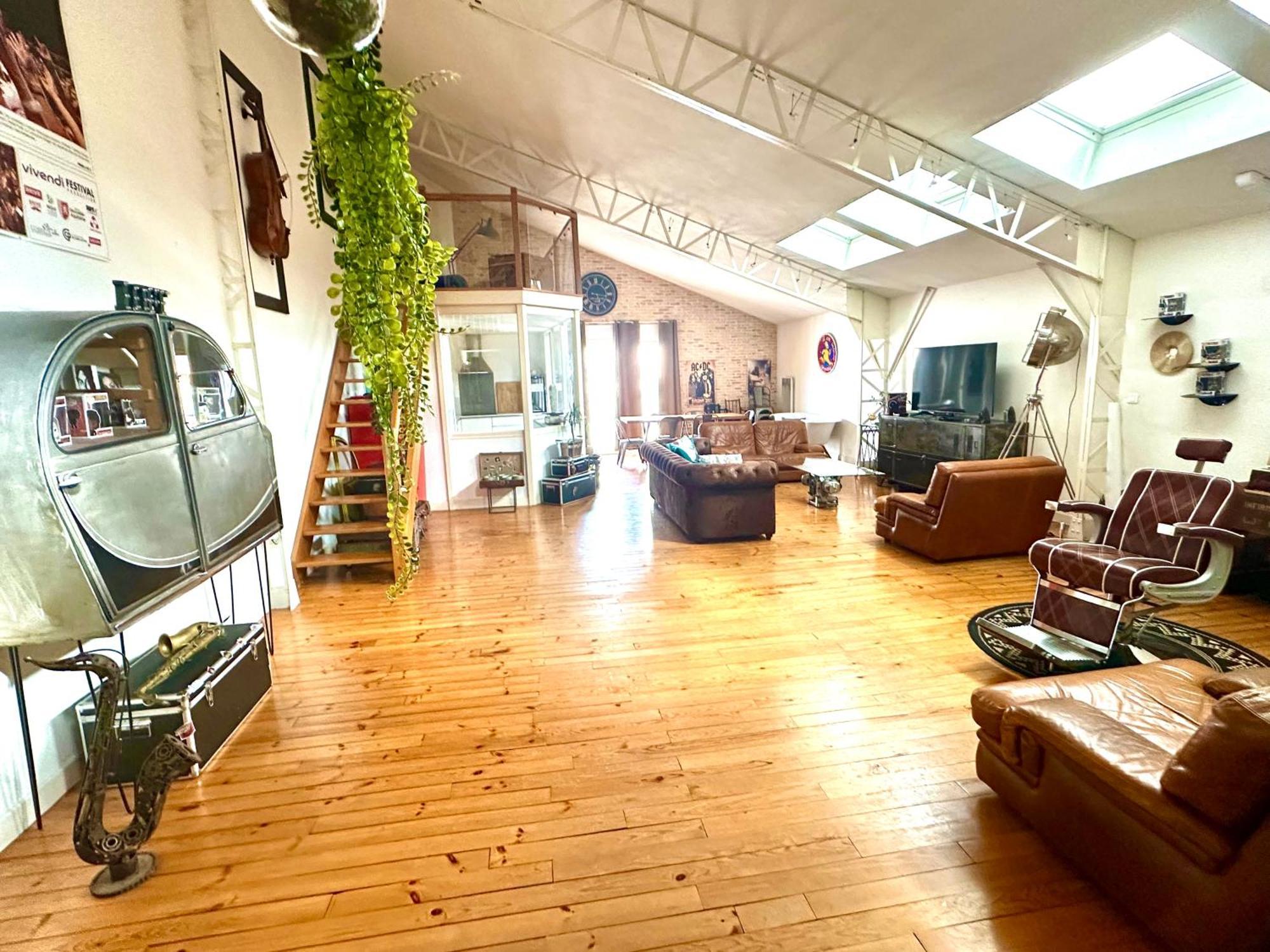 Superbe Loft Centre-Ville - Sauna - Parking Prive -Clim- 1 A 10Personnes Brive-la-Gaillarde Exterior photo